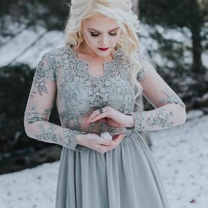 DRESS to IMPRESS Host Pick!! Elsa Dress 👗 💕